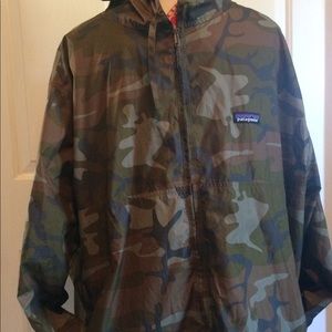 Patagonia Men’s Light and Variable Hoody